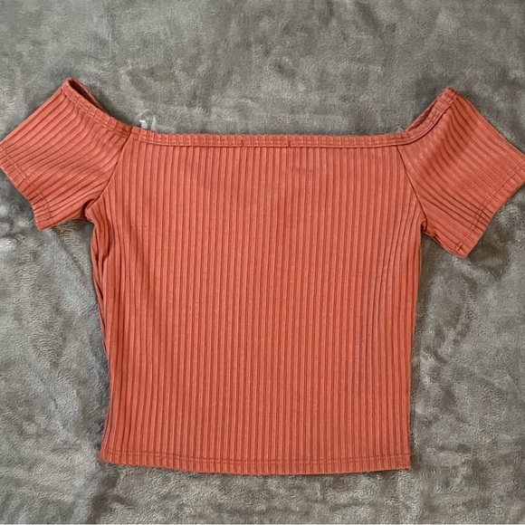 BETTER BE RUST CROP TOP - Picture 2 of 4